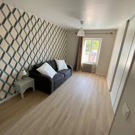 Maison Avec 2 Et Car-port Dans * Cognac